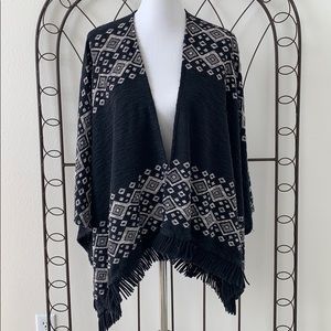 Black and cream Mossimo Kimono